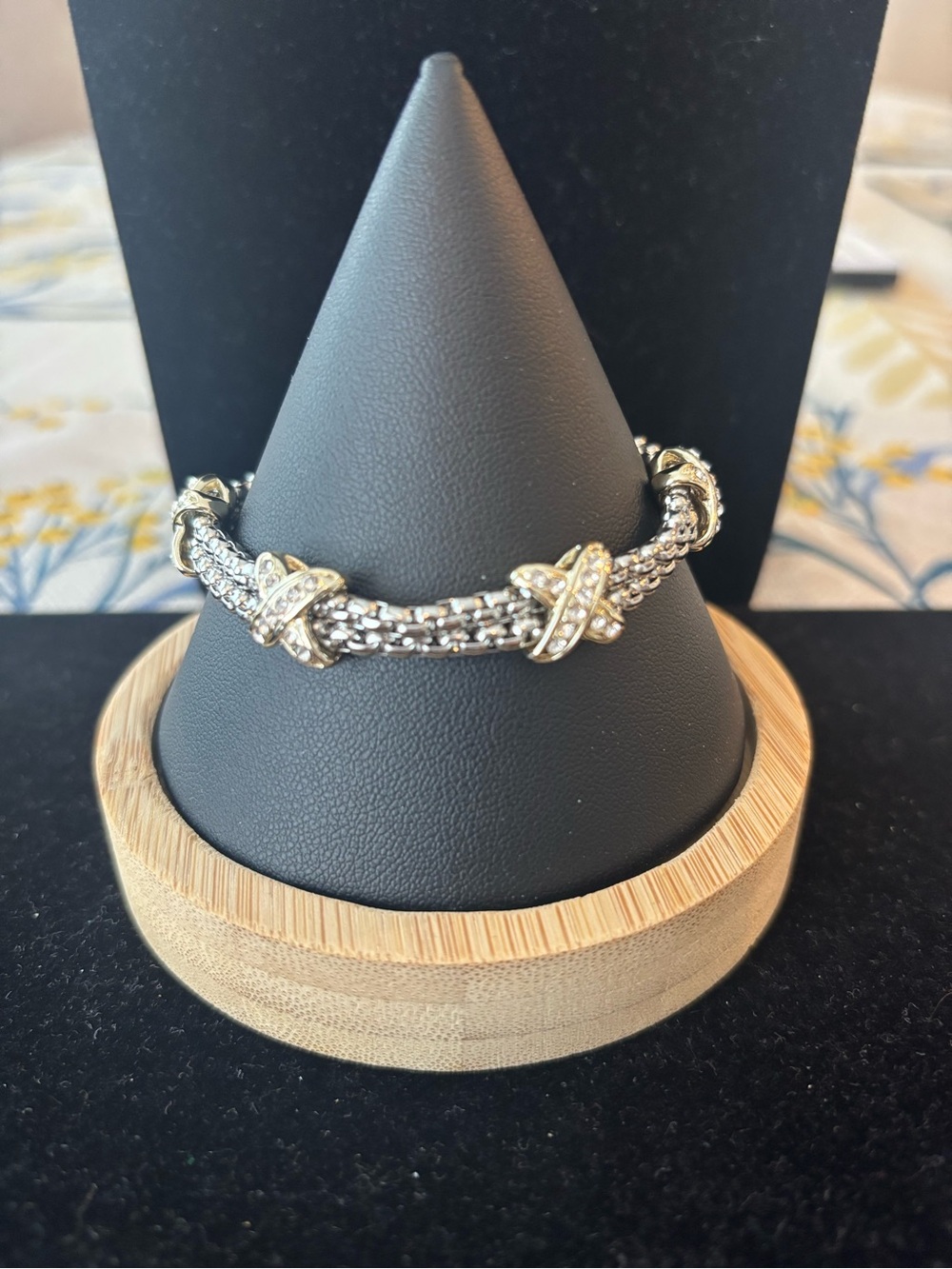 Two Toned Knot Accent Bracelet - Silver and Gold